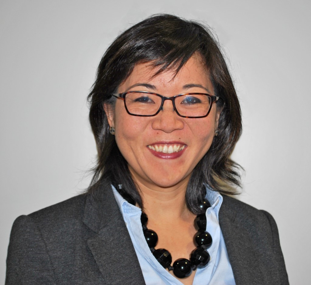 Professor Eneida Mioshi